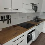 Big In The Middle Of City!! Apartman *